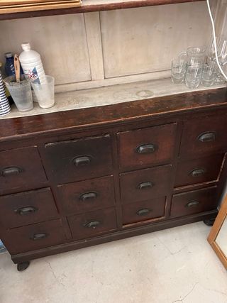 Librería antigua de farmacia madera