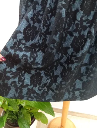 Vestido de cóctel negro y azul