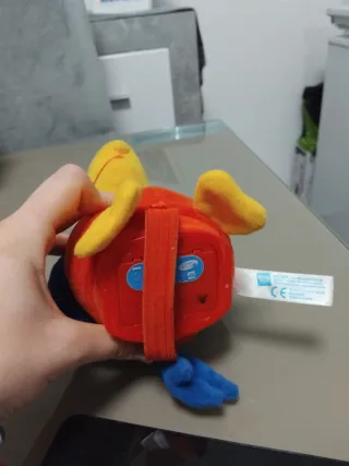 Loro de peluche parlante