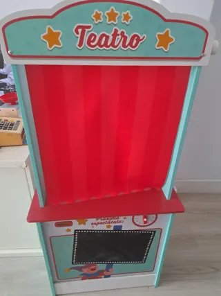 Supermercado y teatro infantil de madera