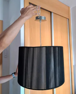 Lámpara de techo negra con bombilla Led incluida