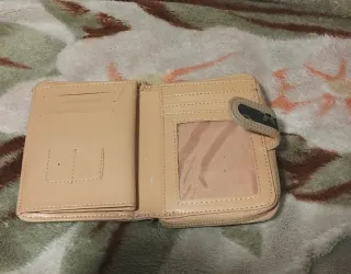 Cartera de mujer con diseño