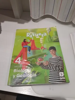 Biología y Geología. 4 Secundaria. Revuela
