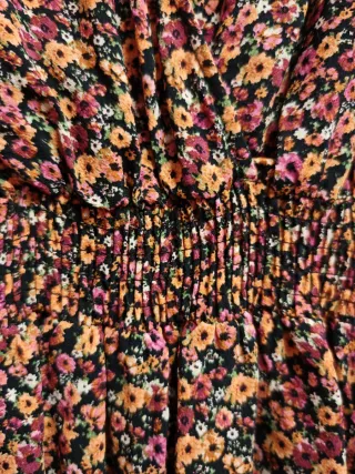 Vestido Zara flores manga larga