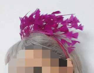 Tocado de plumas buganvilla