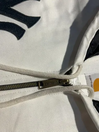 Chaqueta Carhartt NY Yankees Blanca