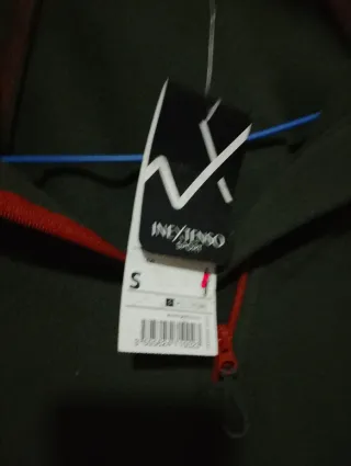 Forro polar verde y  naranja