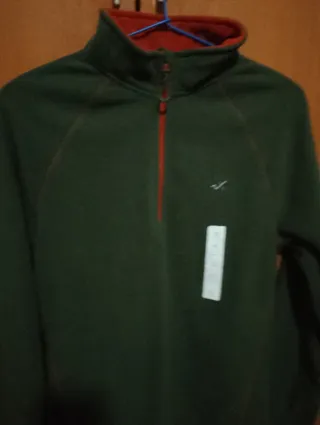 Forro polar verde y  naranja