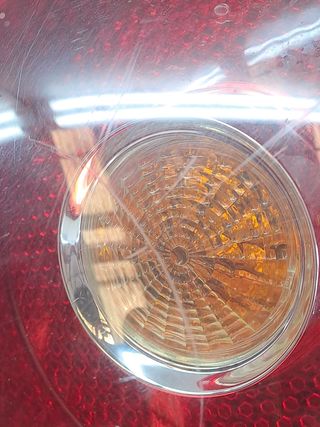 PILOTO TRASERO IZQUIERDO VOLKSWAGEN GOLF V BERLINA (1K1) (11)