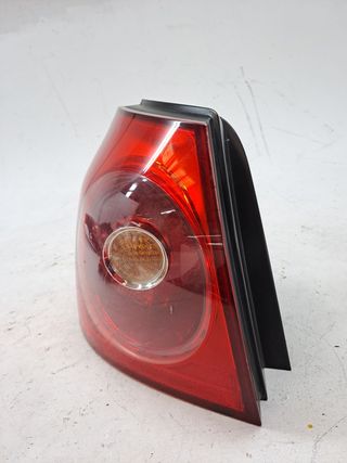 PILOTO TRASERO IZQUIERDO VOLKSWAGEN GOLF V BERLINA (1K1) (11)