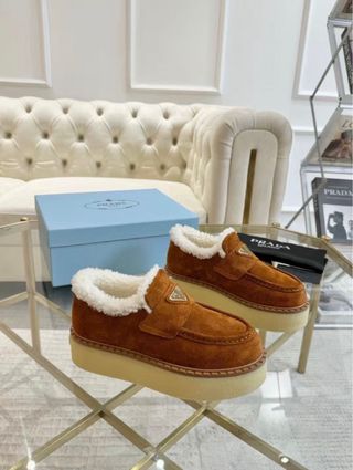 Prada Marrones Taglia 39 Donna