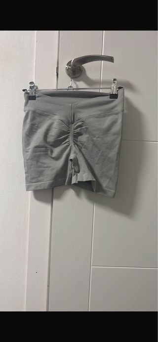 Mallas cortas gym grises
