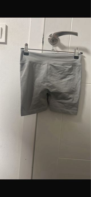 Mallas cortas gym grises