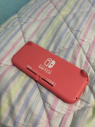 Nintendo Switch Lite Coral