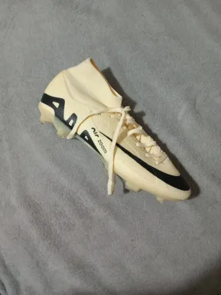 Botas de fútbol Nike Air Zoom T43