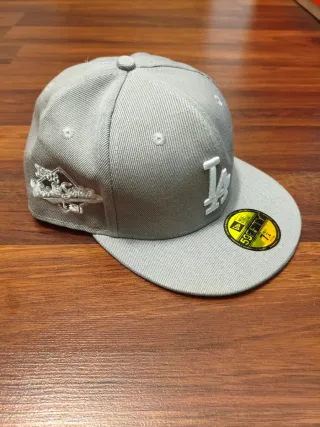 Gorra New Era LA 59FIFTY Gris Talla 7 1/4