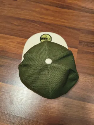 Gorra New Era 59FIFTY Beige y Verde