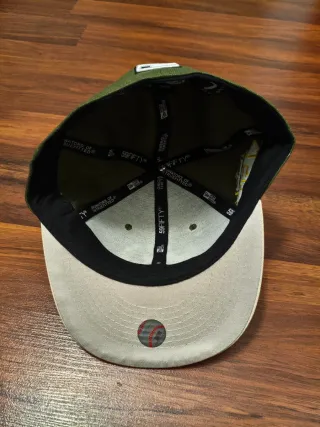 Gorra New Era 59FIFTY Beige y Verde