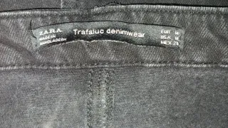 Mono vaquero negro con cremallera