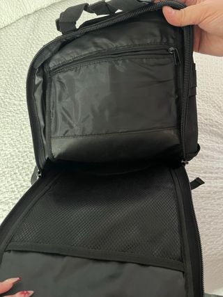 Mochila senderismo multibolsillos negra