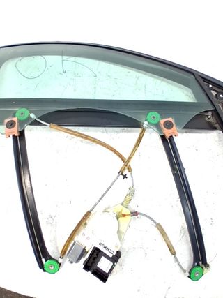 ELEVALUNAS DELANTERO DERECHO AUDI A3 (8L)