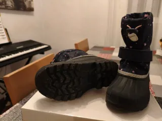 Botas de nieve niña Talla 29 + manoplas