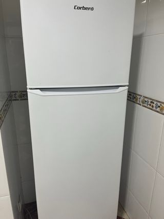 Frigorífico Corberó casi nuevo