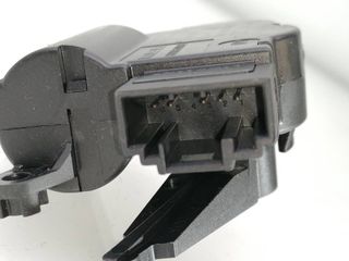 MOTOR APERTURA TRAMPILLAS CLIMATIZADOR AUDI Q7 (4L) (7)