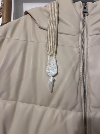 Chaleco acolchado Pull&Bear beige M