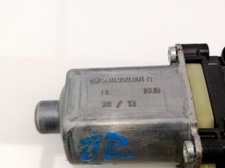 MOTOR ELEVALUNAS DELANTERO DERECHO AUDI A3 (8V)