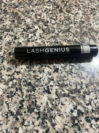 Mascara Avon Lash Genius Nera