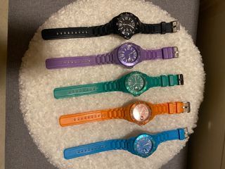 Relojes Q&Q Colores Surtidos (5uds)