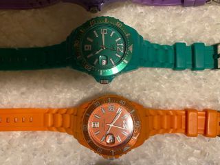 Relojes Q&Q Colores Surtidos (5uds)