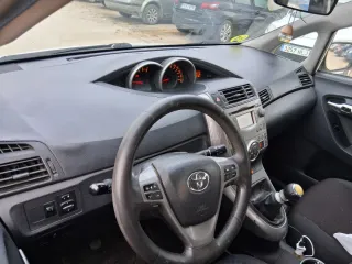 Toyota Verso 2010