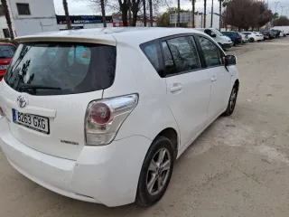 Toyota Verso 2010