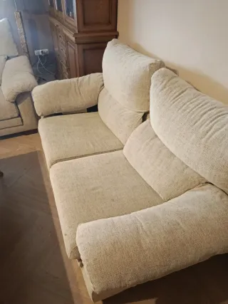 Sofá de 2 y 3 plazas en buen estado