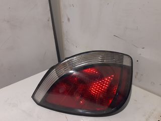 PILOTO TRASERO IZQUIERDO KIA RIO (5)