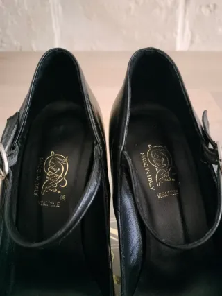 Scarpe tacco pelle nere