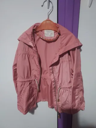 Gabardina niña rosa Talla 5