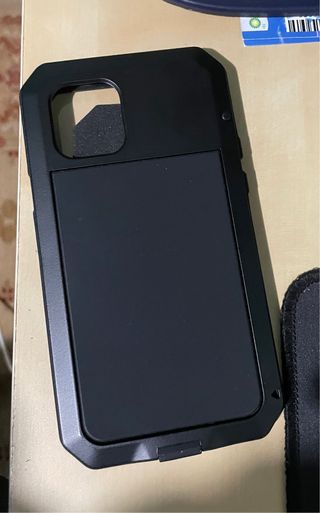 Funda metálica para iPhone