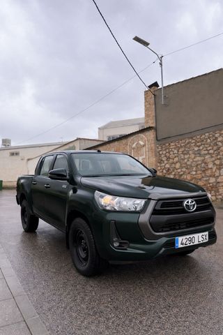 Toyota Hilux Doble cabina 2,4D 2021
