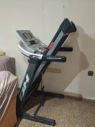 Cinta de correr BH F1 con ventilador e inclinación