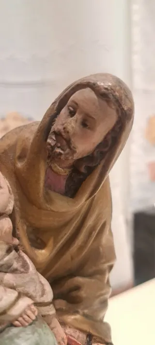 Antigua Escultura Huida a Egipto. De 120 € a 108€.