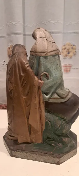 Antigua Escultura Huida a Egipto. De 120 € a 108€.