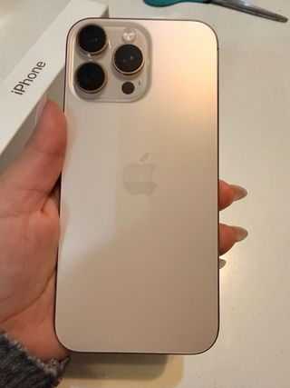 iPhone 16 pro max 256gb con caja y cable