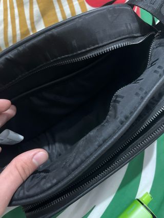 Bolso bandolera Hoodrich negro