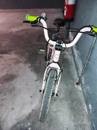 Bicicleta infantil azul talla 16