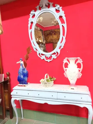 Mueble de entrada con espejo