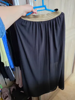 Consegna di abbigliamento giovanile taglia 36-38