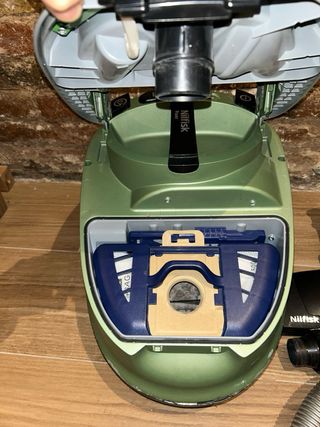 Aspiradora Nilfisk Allergy Power Verde